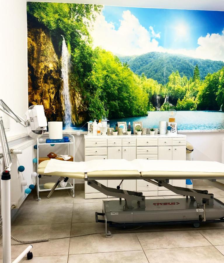 Amelia Zdroj Medical & Spa Iwonicz-Zdroj Ngoại thất bức ảnh