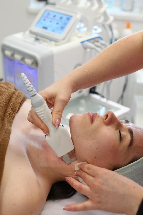Amelia Zdroj Medical & Spa Iwonicz-Zdroj Ngoại thất bức ảnh